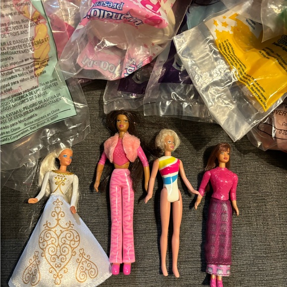 56 Mcdonalds Barbie Toys - Picture 5 of 6